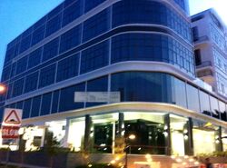 centropod-@-changi photo thumbnail #6